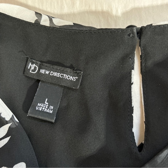 New Directions Floral Print Blouse Size Large - Picture 7 of 12